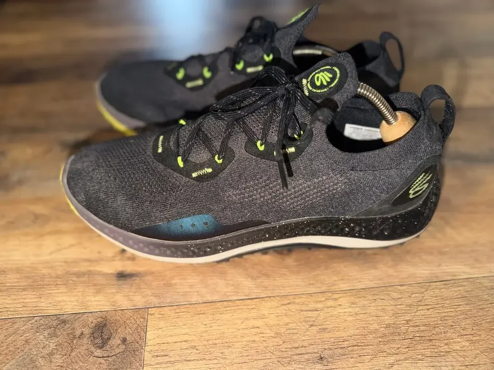 Under armour men’s charged curry SL golf shoes